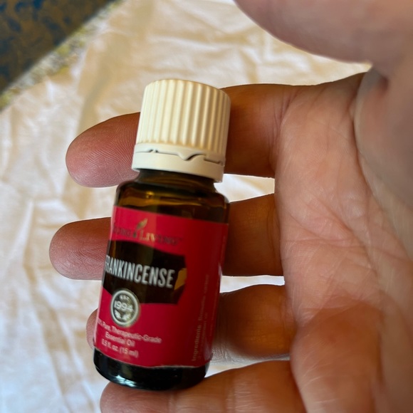 Young Living Frankincense oil - obo new & sealed. The king of essential oils! - Picture 2 of 3